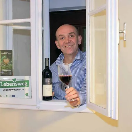 Bühnenwirtshaus Juster Gasthof Gutenbrunn