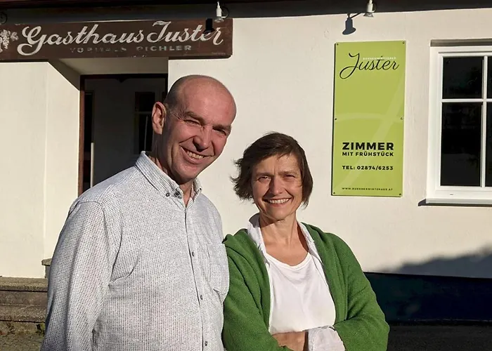 Buehnenwirtshaus Juster *